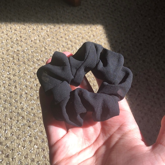 scrunchies -2 pack-claires - Picture 1 of 4